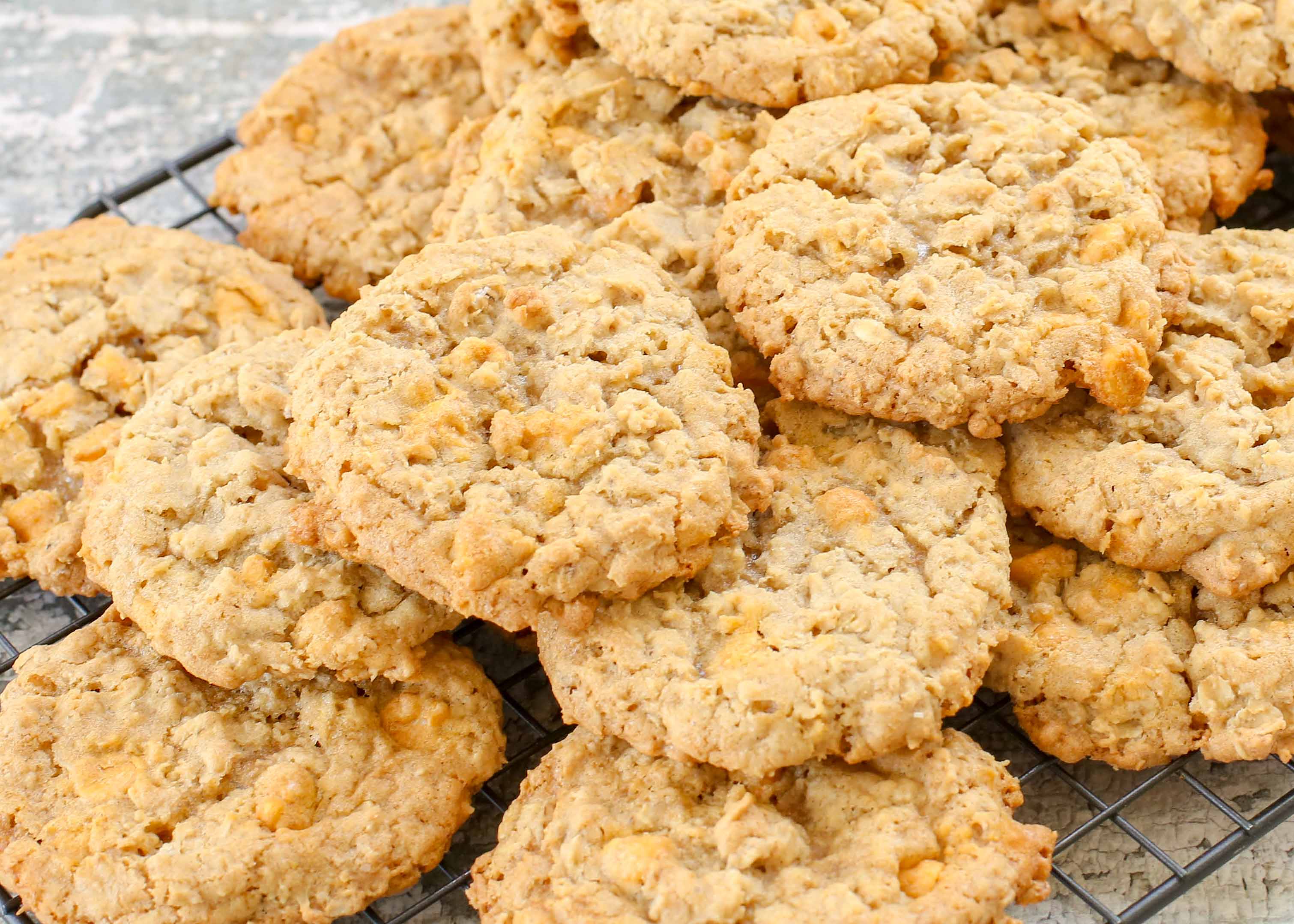 Secrets to Soft & Chewy Oatmeal Scotchies That Last for Days